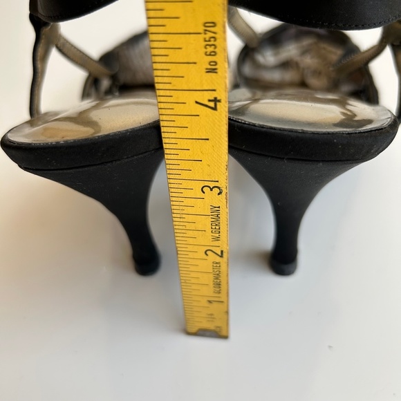 NIGTH LIFE Fabric Upper and Leather outsole Size 8.5 M. - Picture 5 of 9